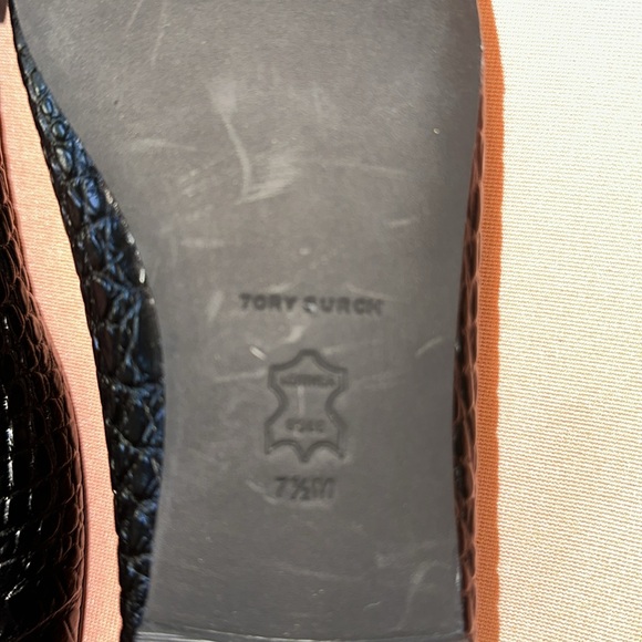 New Tory Burch Leather Shoes. Black. Size 7.5. - Picture 7 of 7